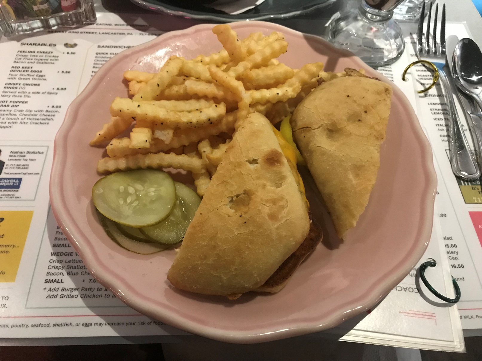 Max's Eatery quick cluck